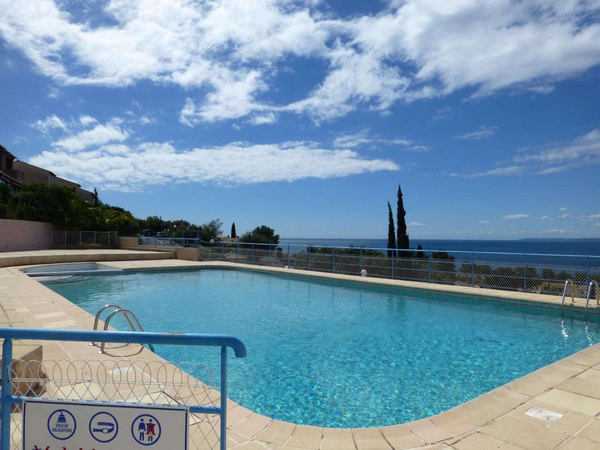 Duplex, Vue Panoramique Sur La Mediterranee, Piscine, Garage Saint-Raphael  Exterior photo